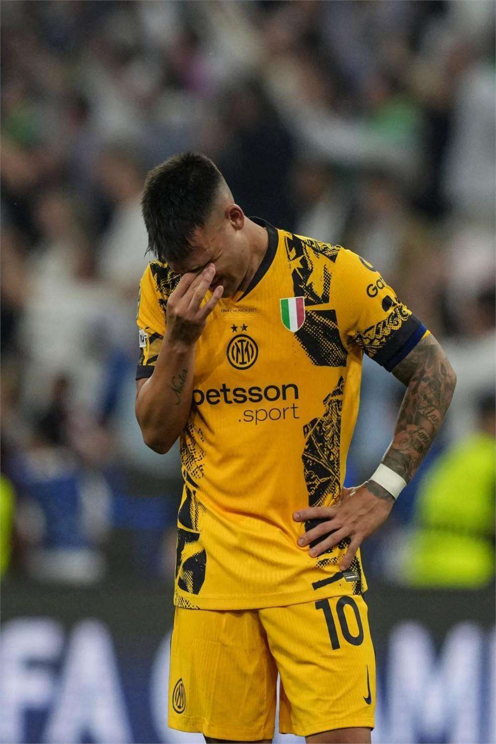 包含里程碑夜皇家马德里造点机会;NBA总决赛清晨刷纪录;悬念犹存;年轻球员得到机会的词条 包含里程碑夜皇家马德里造点机会;NBA总决赛清晨刷纪录;悬念犹存;年轻球员得到机会的词条