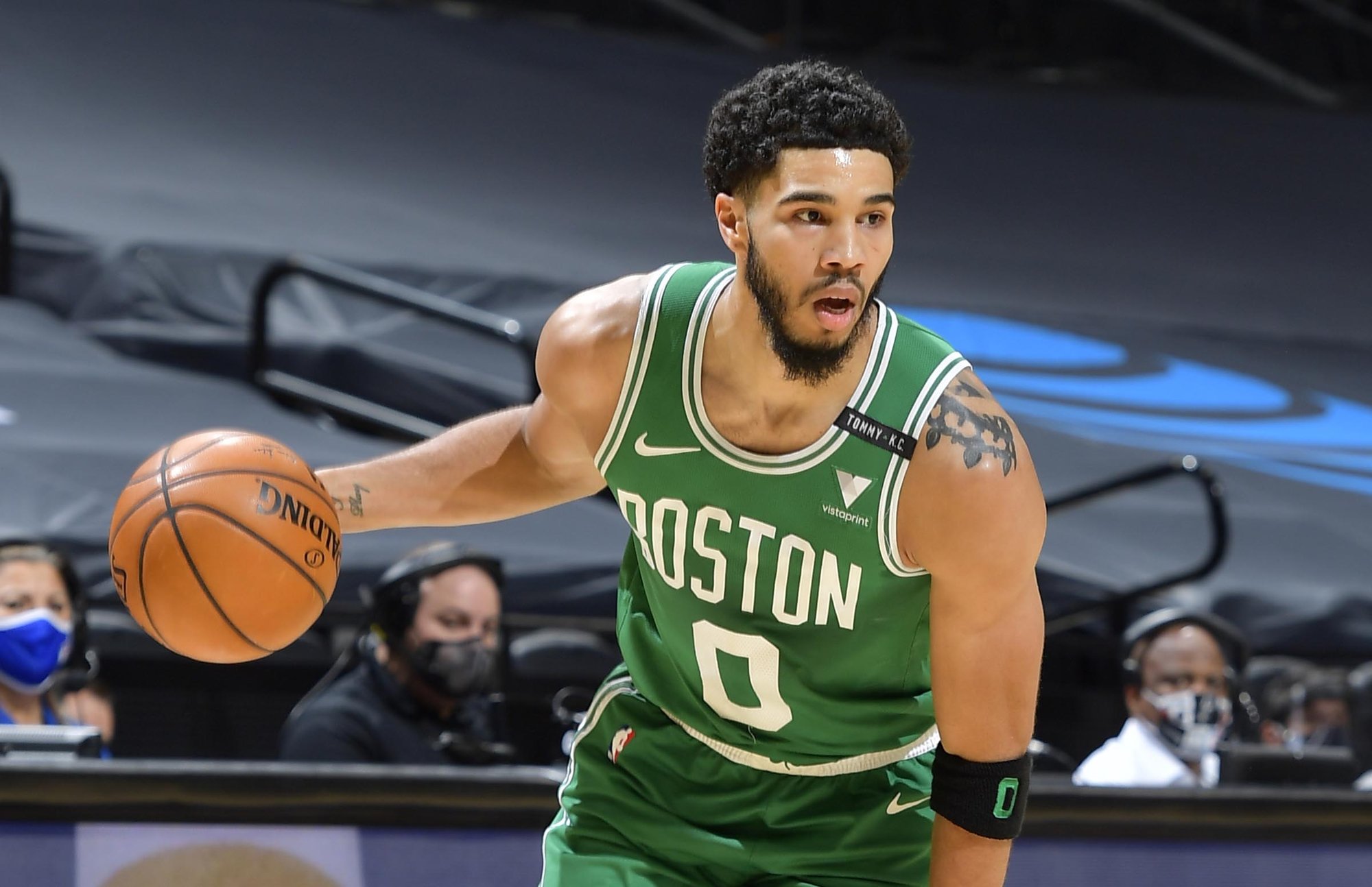 包含波士顿凯尔特人转会期刷新队史纪录今晨切尔西内部沟通——中超节点到来，连对手都承认：风云突变毕尔巴鄂竞技冲刺阶段临场应变的词条